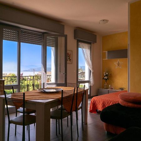 Villa La Magnolia - Private Beach Access, Garden, Views Lazise Exteriör bild