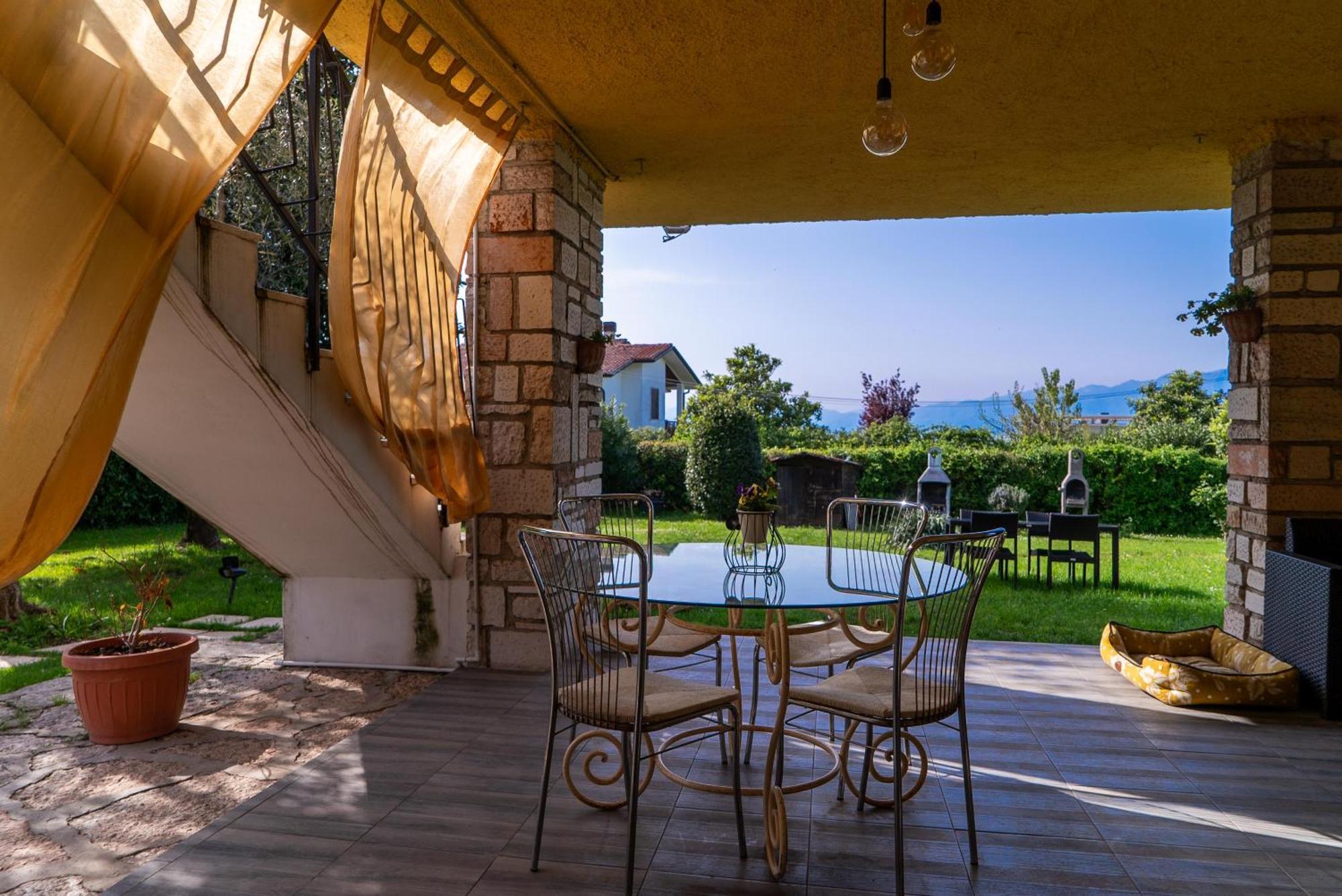 Villa La Magnolia - Private Beach Access, Garden, Views Lazise Exteriör bild